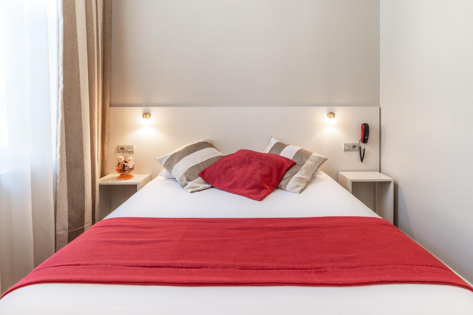 Hotel Des Ducs Alençon Eksteriør bilde