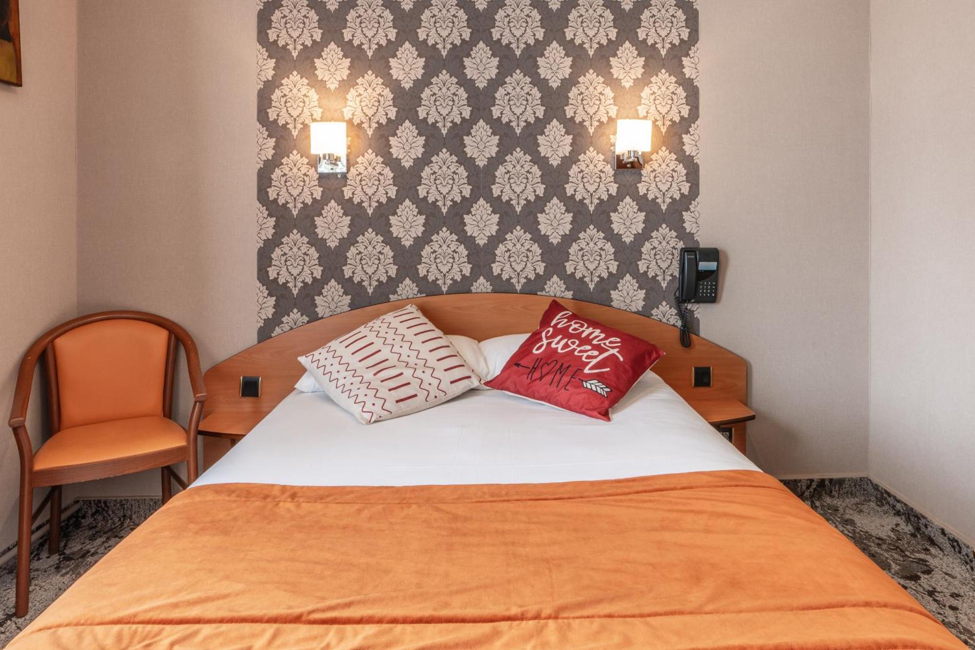 Hotel Des Ducs Alençon Eksteriør bilde